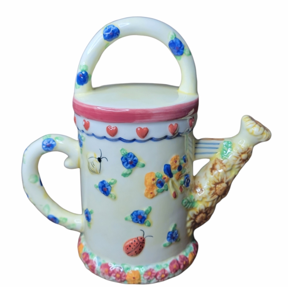 Decorative watering pot